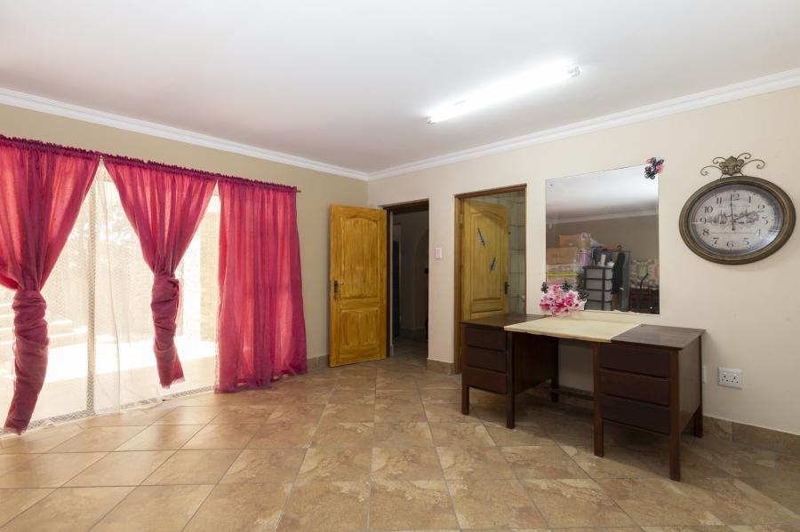 4 Bedroom Property for Sale in West Bank Eastern Cape